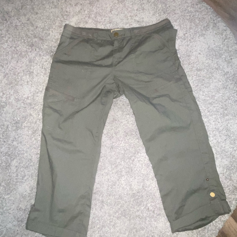 Capri khaki pants